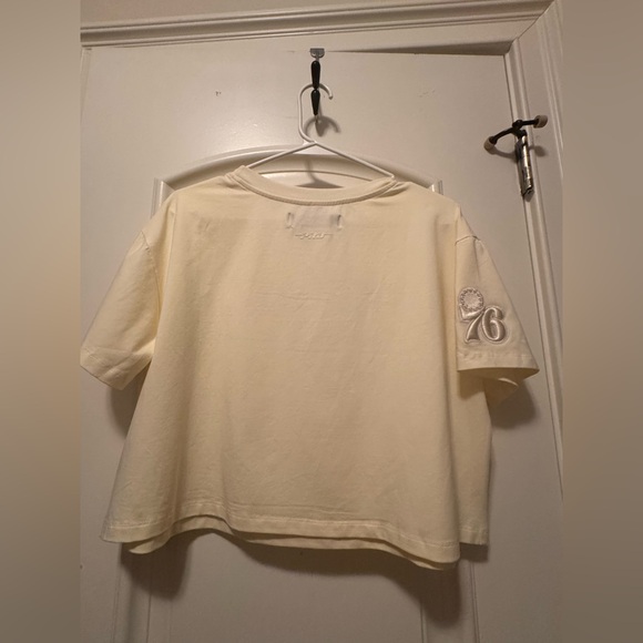Philadelphia 76ers Pro Standard Luxe Cream Boxy Crop Top NWT - Picture 9 of 10